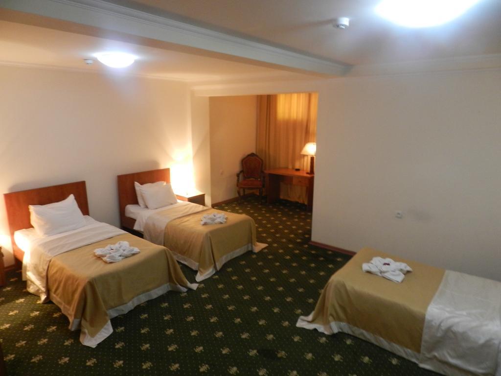 Asterion Palace Tbilisi Bagian luar foto